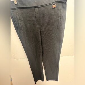 RAFAELLA COMFORT BLACK TEXTURED PANTS. 
SIZE 14 FAUX POCKETS ELASTIC WAIST